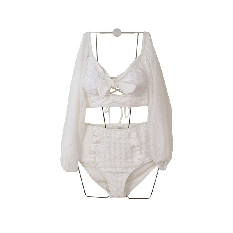 Modischer Bikini mit langen Ärmeln und Sonnenschutz aus Spitze