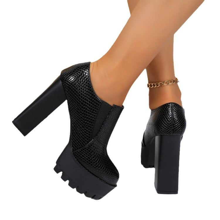 Trendige Karo High Heels