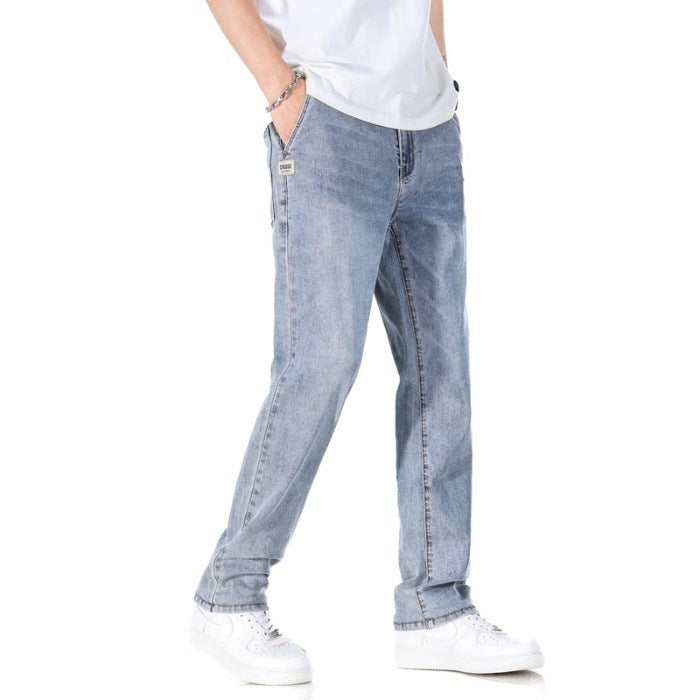Leichte Herren-Jeans in Hellblau & Hellgrau mit geradem Bein
