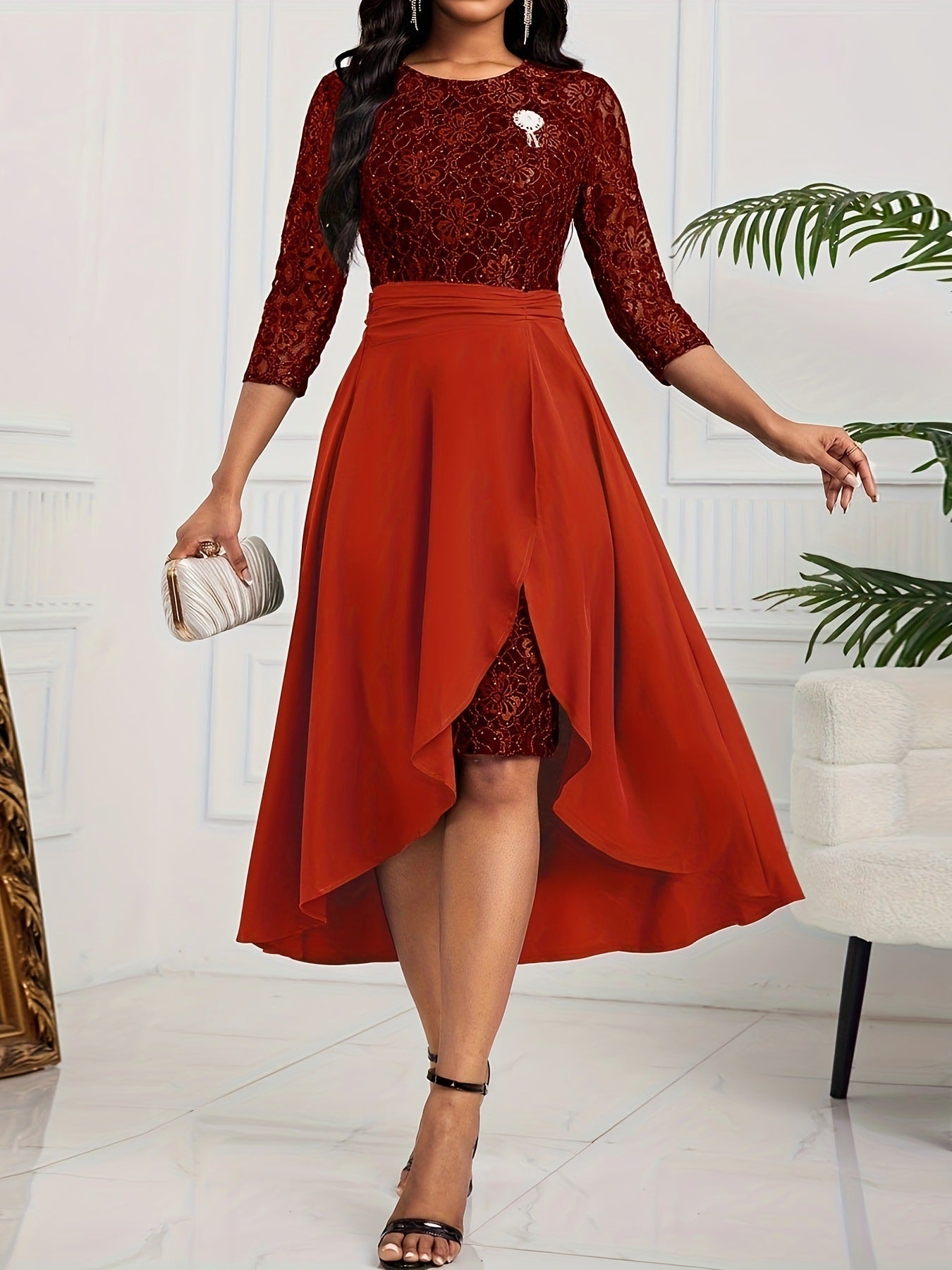 Schlichtes Damenkleid – Einfarbig mit elegantem Spitzenstich