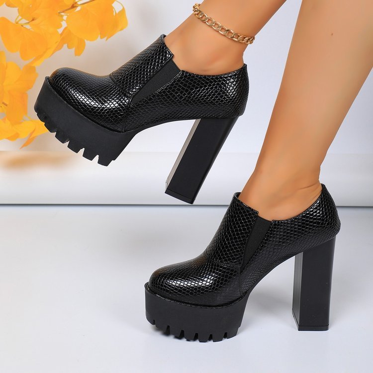 Trendige Karo High Heels