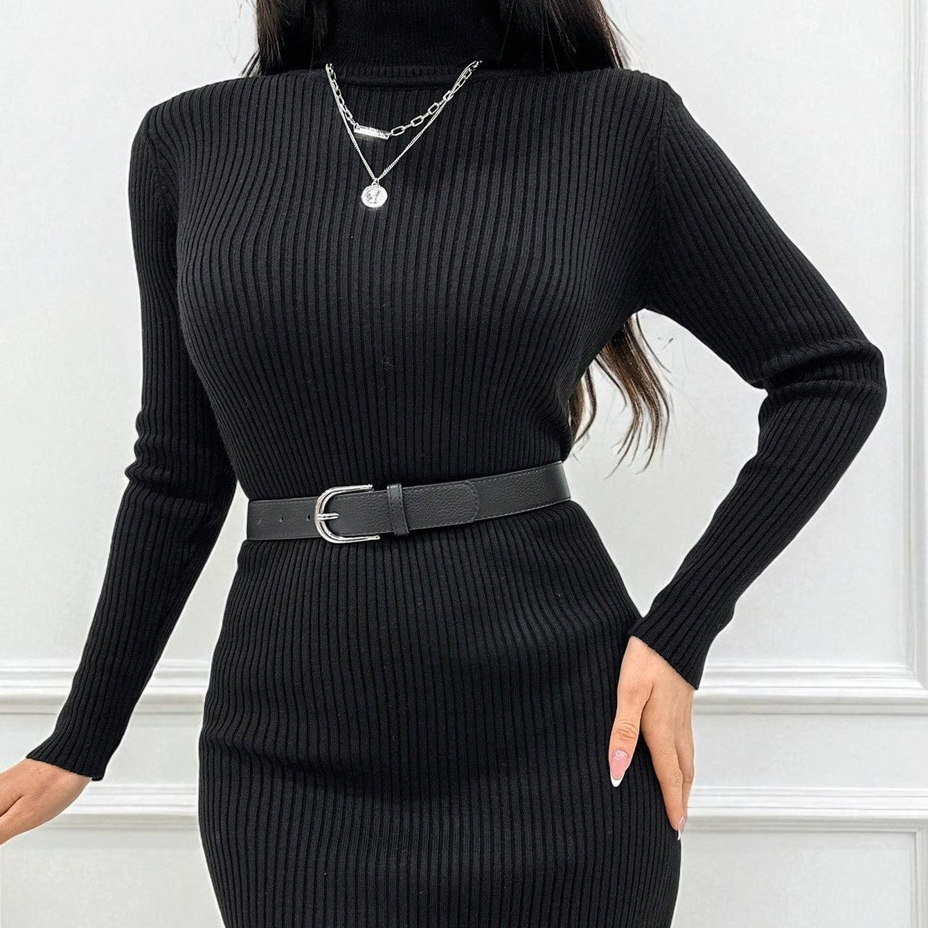 Damen Strickrock – Rollkragen-Design und figurbetont