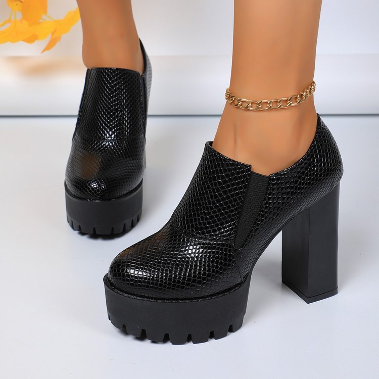 Trendige Karo High Heels