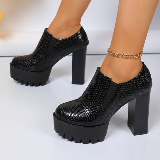 Trendige Karo High Heels