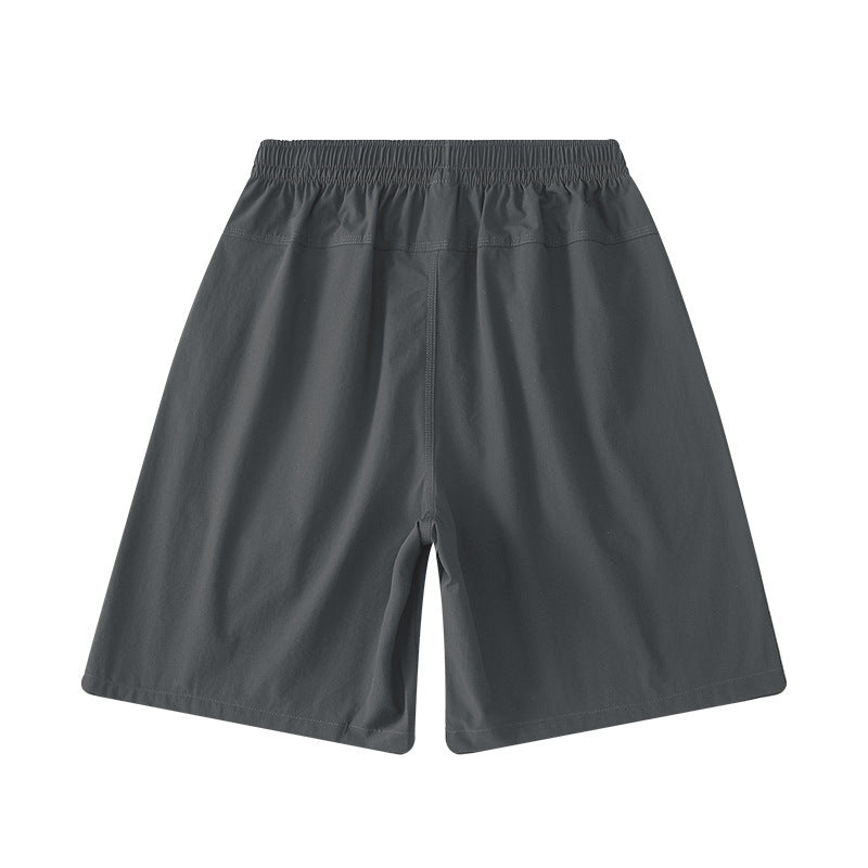 Sommerliche, dreilagige Freizeithose aus Nylon mit vollem elastischem Faseranteil – leicht und modisch.