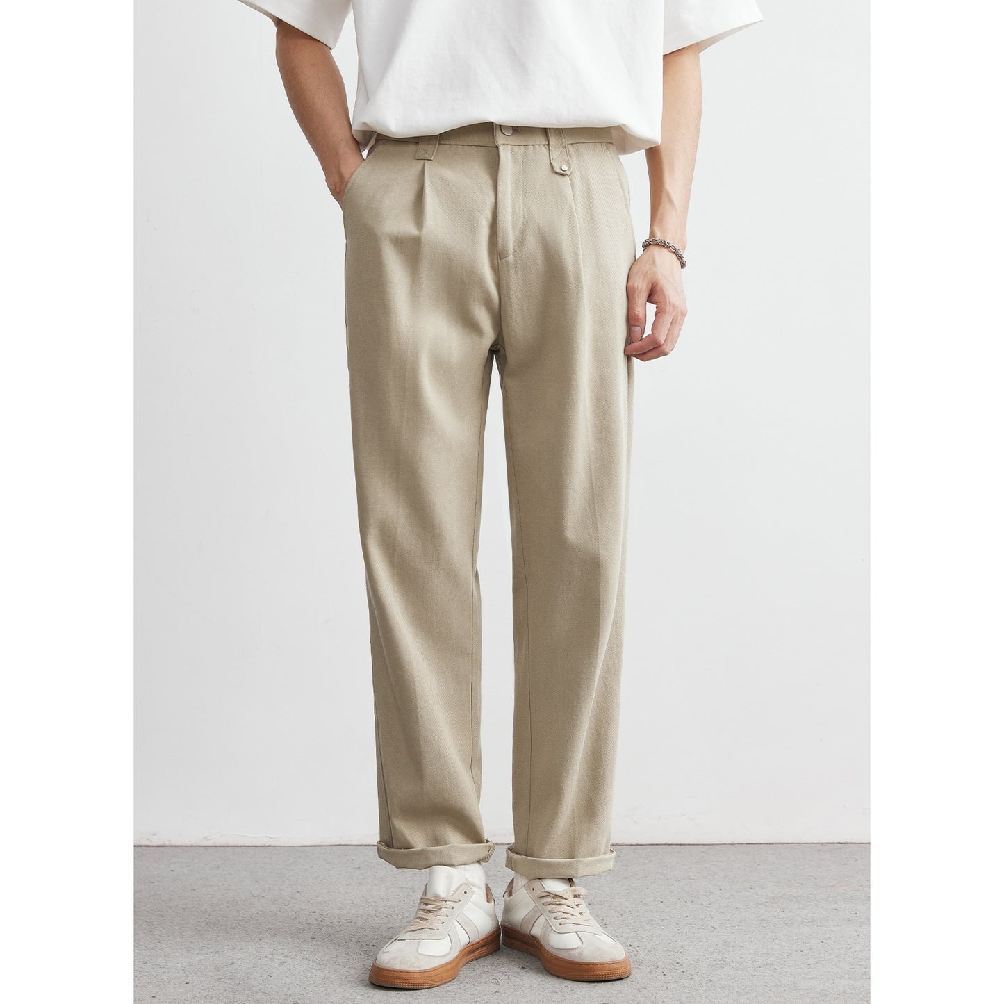 Herren Weitfallende Gerade-Hose – Modern & bequem