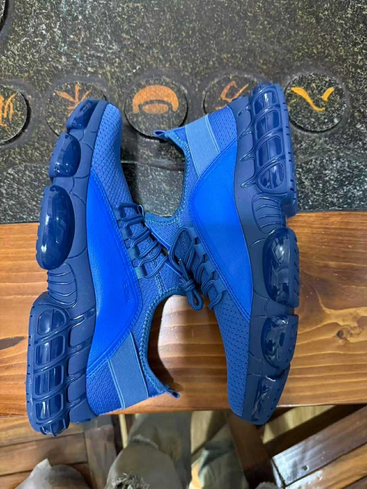 Leichte Sportsneaker mit TPU-Upper & Mesh-Futter