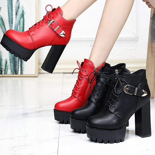 Neue wasserdichte Plateau-High Heels im britischen Stil mit klobigem Absatz
