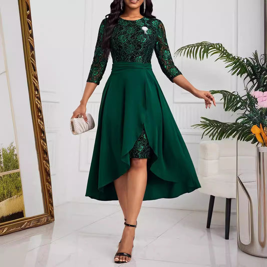 Schlichtes Damenkleid – Einfarbig mit elegantem Spitzenstich