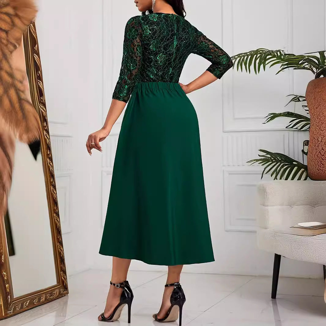 Schlichtes Damenkleid – Einfarbig mit elegantem Spitzenstich