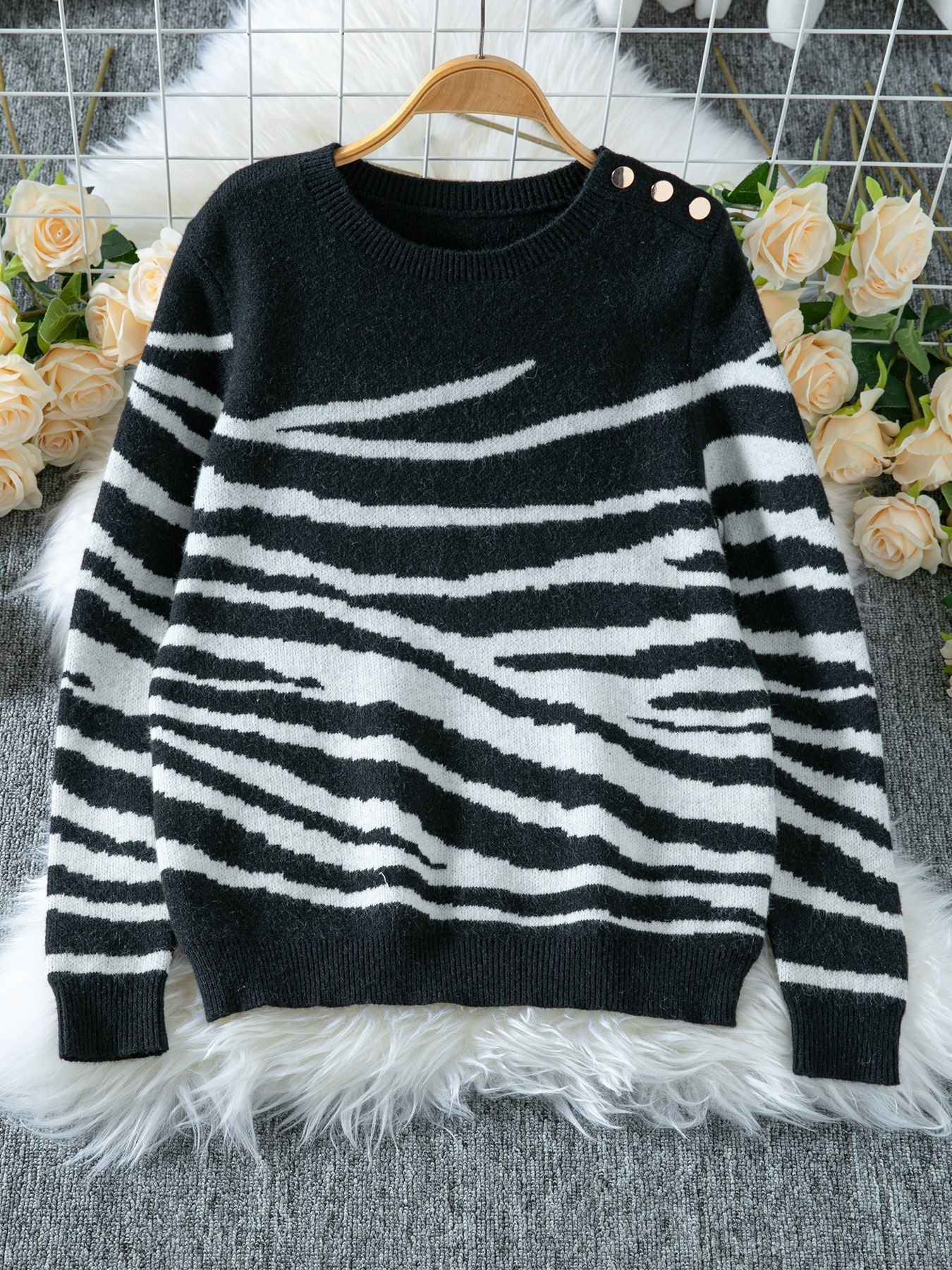 Damenpullover mit Zebra-Streifen – Lockerer Acryl-Strick, S–XL