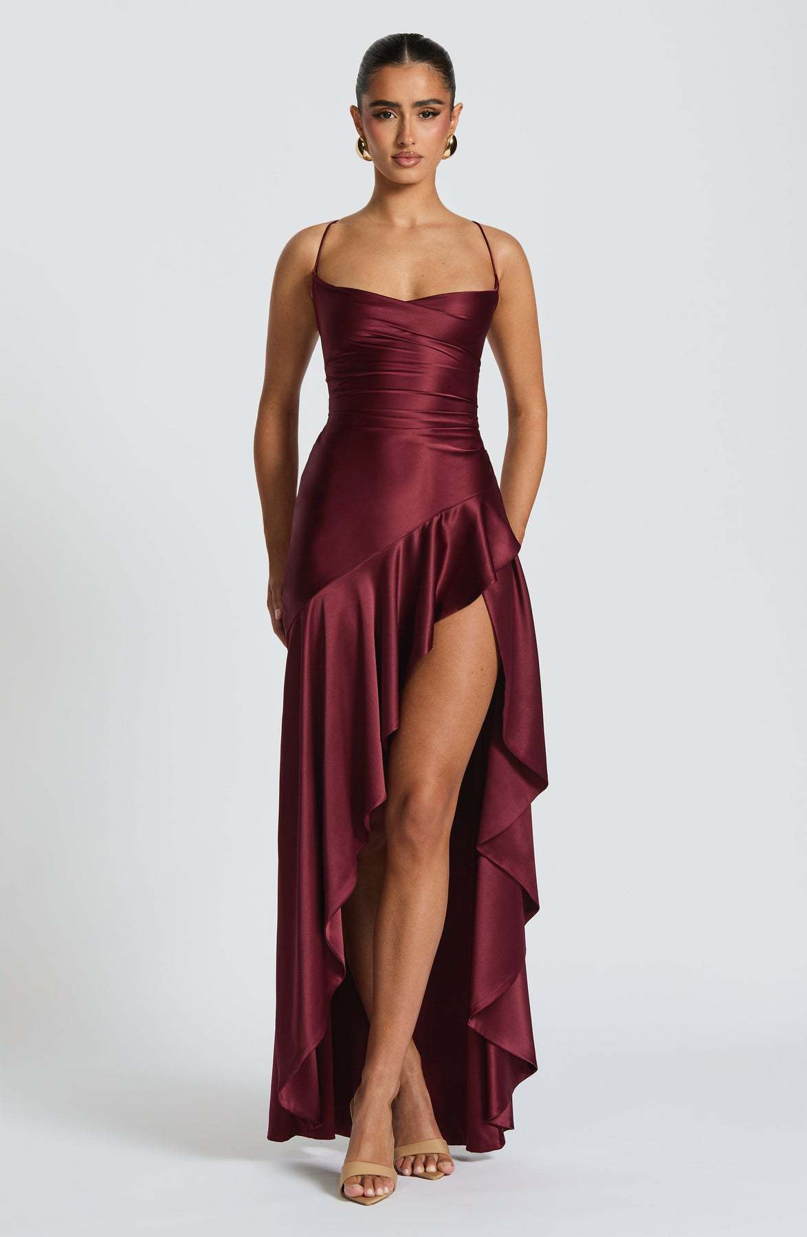 Damen rückenfreies Rüschenkleid mit asymmetrischem Saum, Sommermode, Abendkleid, Partykleid, Clubkleid, Maxikleid mit Trägern und Schlitz