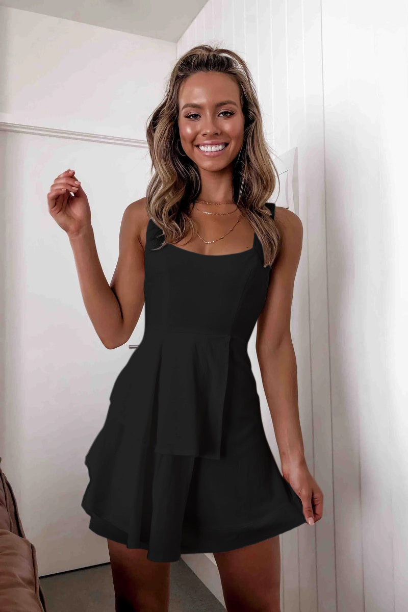 Elegantes Damenkleid mit Spitze – Glitzernde Highlights und figurbetonter Rock